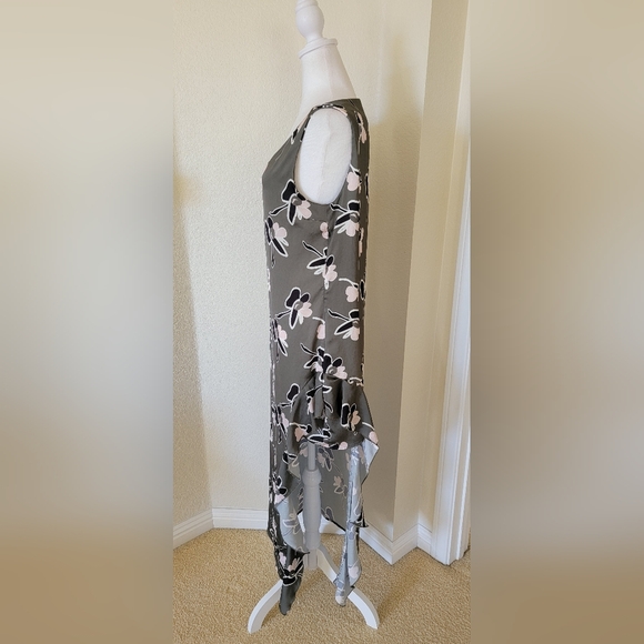 King Kong Green Floral Dress made in Italy, size Medium (oversized) - Picture 4 of 5